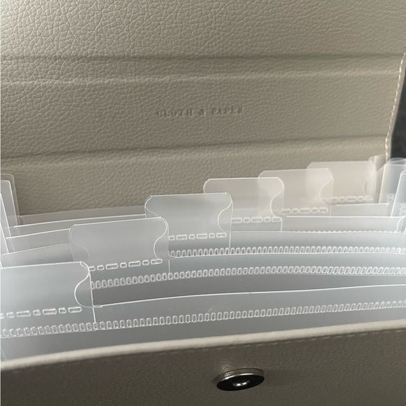 Cloth and Paper - Financial Organizer - Picture 3 of 3